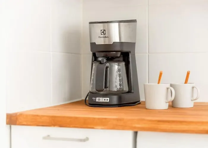 Διαμέρισμα Downtown Light-filled Retreat *