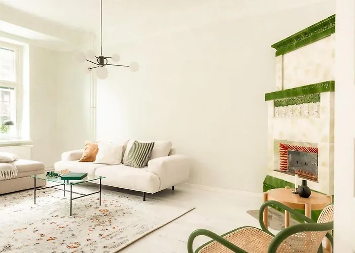 Διαμέρισμα Downtown Light-filled Retreat *