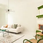 公寓 Downtown Light-filled Retreat *